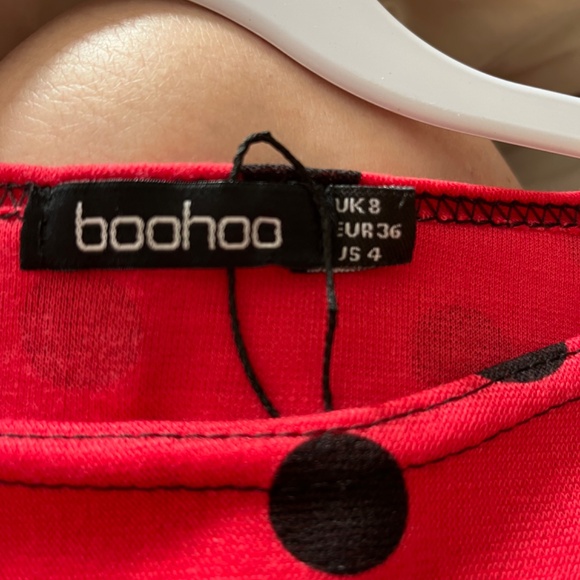 Boohoo size 4 fitted dress - Picture 11 of 12